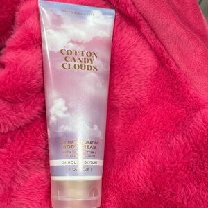 Bath & Body Works Cotton Candy Clouds Body Cream - Pink